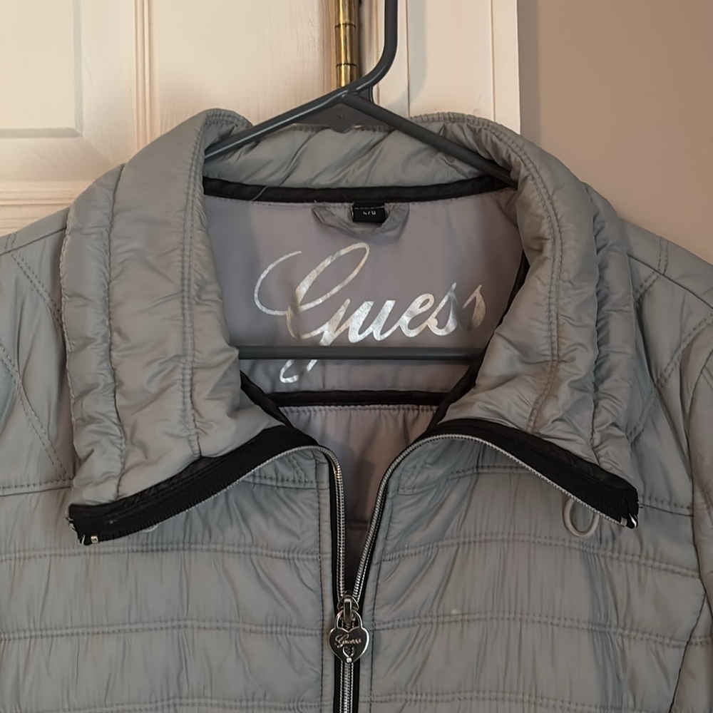 Guess puffy jacket - Picture 2 of 3